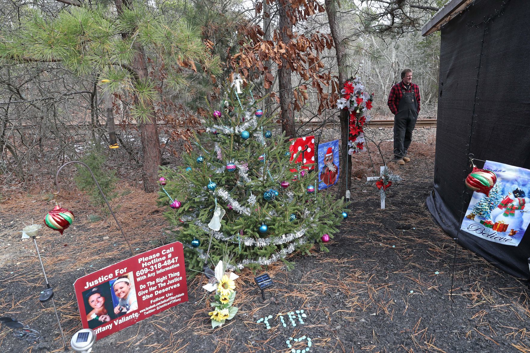 Dianne and Stephen Valiante walks train tracks where daughter past away